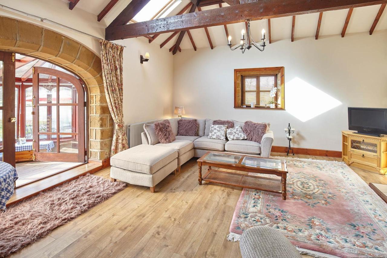 Host & Stay - The Arches Cottage Brotton Kültér fotó
