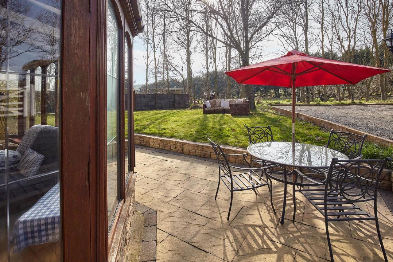 Host & Stay - The Arches Cottage Brotton Kültér fotó